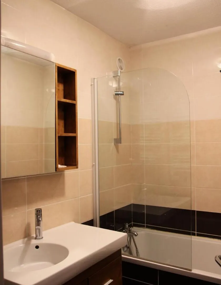 Residence Lac Blanc - Val Thorens Location: Studio Pour 4 Personnes Oriente Sud Ouest Residence Lac Blanc Mae-9050