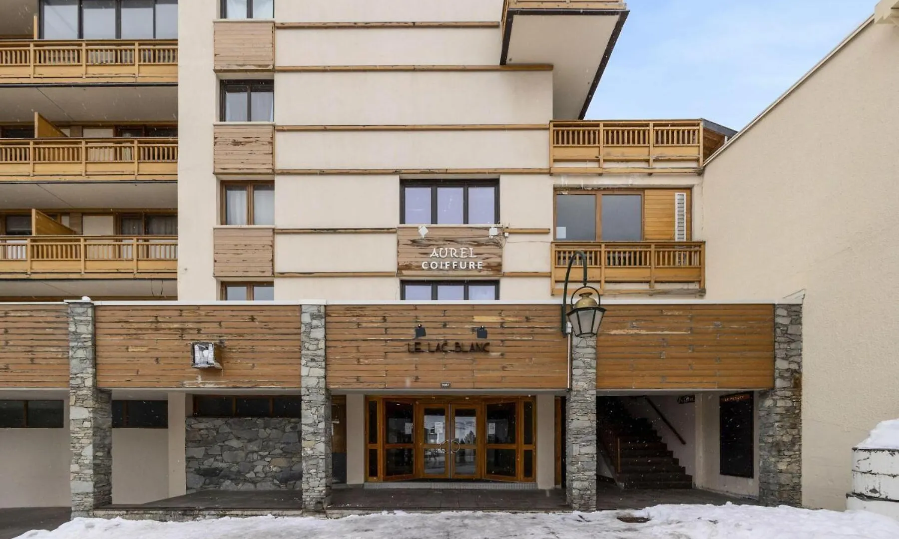 Residence Lac Blanc - Val Thorens Location: Studio Pour 4 Personnes Oriente Sud Ouest Residence Lac Blanc Mae-9050